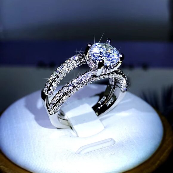 🆕 2Pc Stunning 2.10 Ctw Micro Pave Engagement / Wedding Set In18k White Gold 🆕 - Picture 5 of 6